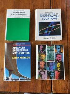 lot 29 image: Selection of 4 Educational books on Physics and Math