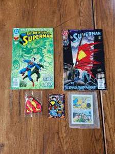lot 22 image: DC Comic The Adventures of Superman - Back from the dead - #11 - Superman pin, collectors card and mini comic