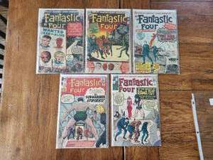 lot 20 image: Marvel Comics - Vintage 12 cent - 1960s - Fantastic Four - #s 7,11,13,14, and 19