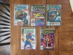 lot 114 image: Marvel Comics - Vintage 60 cent - 1980s - Fantastic Four - #s 240,241,242,243, and 244