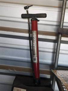 lot 182 image: MaxAir hand pump