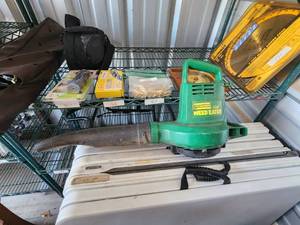 lot 186 image: Weed Eater electric leaf blower