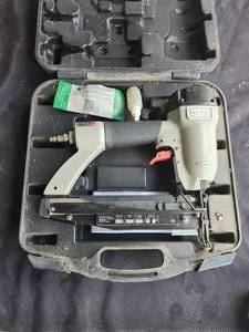 lot 88 image: Porter Cable finish nailer with case