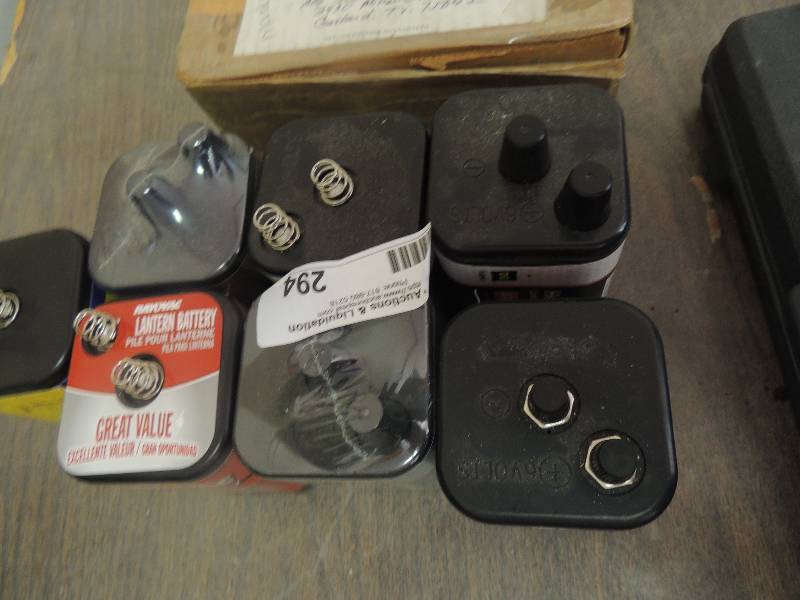 lot 294 image: 6 VOLT Lantern batteries  QTY 6...
