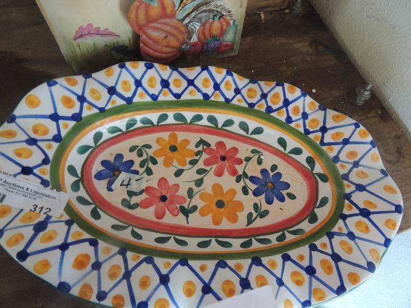 lot 312 image: Floral Platter and  FALL  3D DECOR...