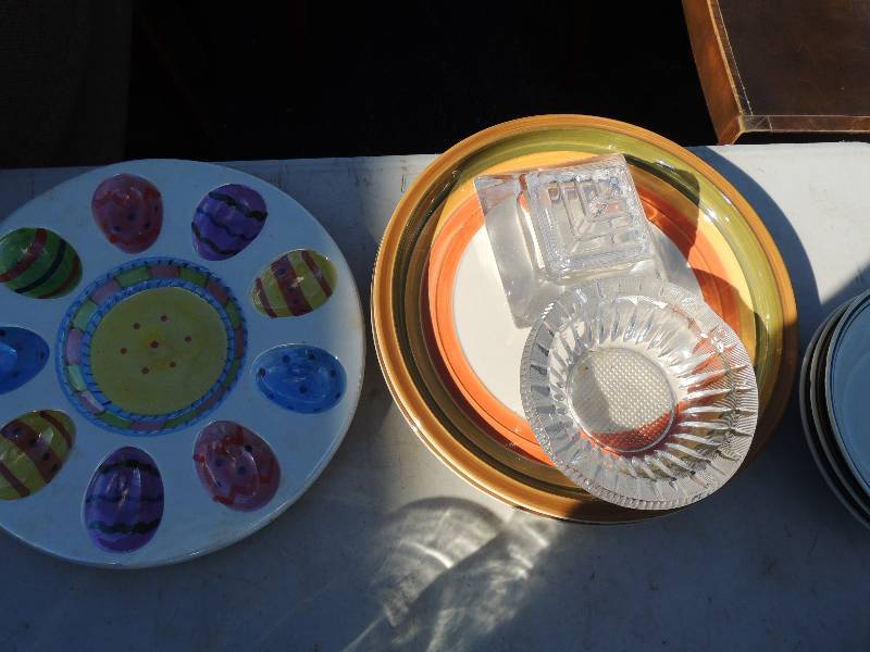 lot 489 image: Misc. kitchen ware...