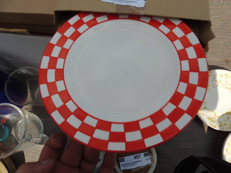 lot 496 image: 16 Red checkered plates  each in a ...