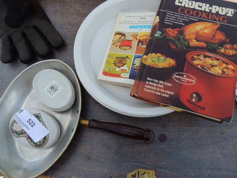 lot 522 image: crockpot cook books, trinket boxes ...