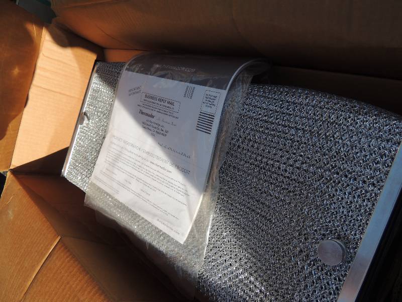 lot 556 image: New  Thermador Vent-a-Hood. -  VCK1