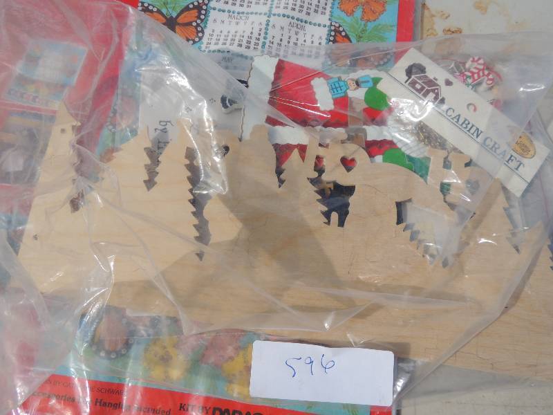 lot 596 image: Sequin calendar kit, decoy kit, etc...