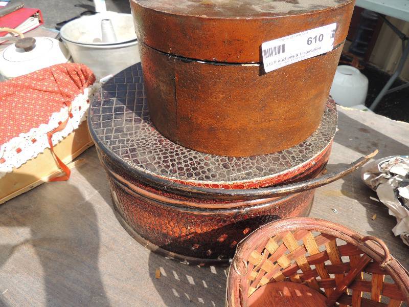 lot 610 image: Wooden boxes  AND BASKET