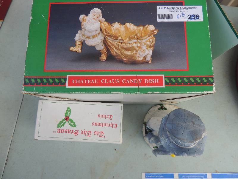 lot 618 image: Xmas Chateau claws candy dish, TIS THE SEASON GAME, SNOWMAN