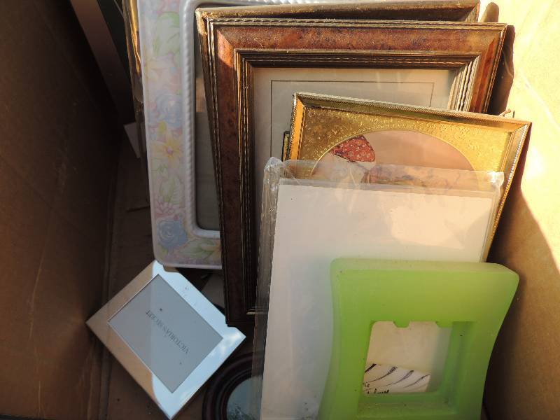 lot 629 image: SEVERAL frames assorted...