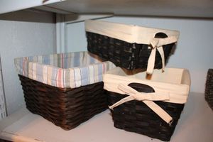 lot 72 image: Wicker baskets with cloth liners