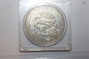 lot 141 image: Mexican currency--1968 Olympic 25 Pesos 72% silver