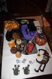lot 178 image: Halloween and Fall decorations