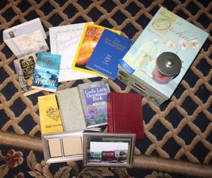 lot 249 image: Books and photo albums