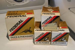 lot 271 image: Ammo Federal shotgun shells, see photos