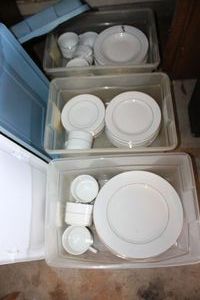 lot 300 image: China dish set with gold trim