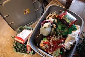 lot 303 image: Christmas lights and decorations
