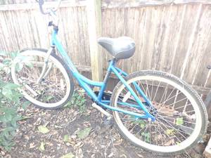 lot 316 image: Vintage womens bicycle