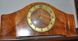 lot 5 image: Vintage Art Decco Uhren Schmuck Anton Waigel Mantel Clock, Brass works, No Key