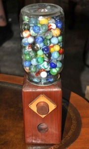 lot 43 image: Vintage Gumball Machine Filled with Vintage Marbles, Cats Eye, Tiger Stripe and much more
