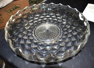 lot 44 image: Fostoria Lilypond Bow dish 12 across