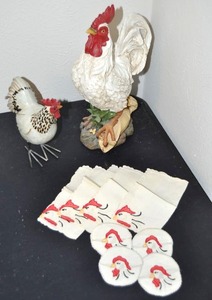 lot 57 image: Rooster Home Dcor Pieces and Napkins