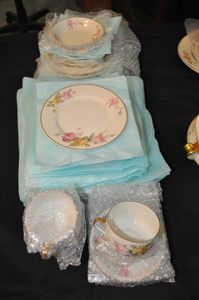 lot 65 image: TK Haviland Bohemia Service for 6  (missing two cups)