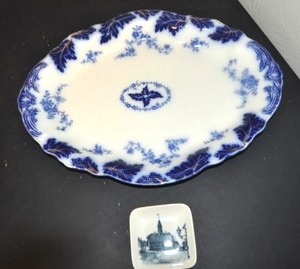 lot 70 image: Antique Floral Blue Platter and Royal Coppenhagen Denmark tray