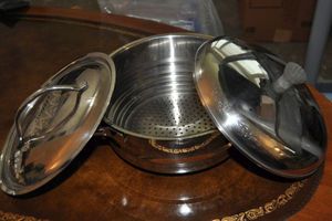 lot 71 image: Steam Pot Insert with extra lid