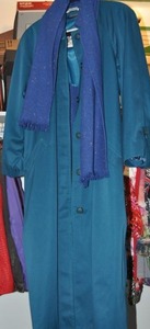 lot 121 image: Clothes Very Nice Full Length Size 12 Misty Harbor Coat