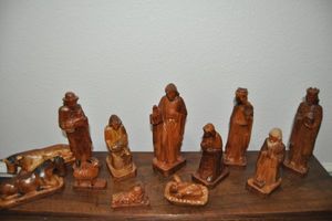 lot 30 image: Hand Carved Olive Wood Nativity Set