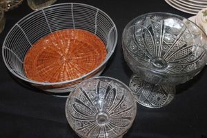 lot 159 image: Vintage Glassware and Metal Basket