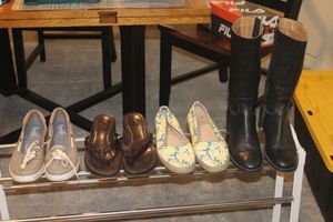 lot 163 image: Ladies Size 9 Shoes, sandals, and Boots
