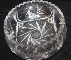 lot 201 image: Brillant Wheel Cut Glass Bowl with Sawtooth Edge