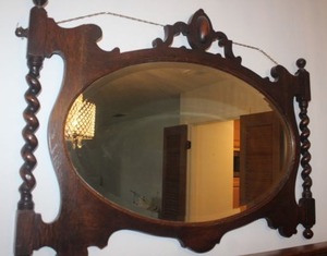 lot 206 image: Vintage Ornate Mirror