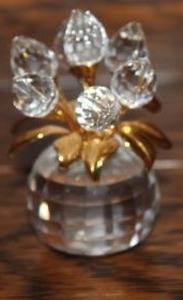 lot 214 image: Swarokvski Clear Vase of Tulips with Gold Stems
