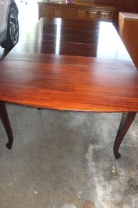 lot 320 image: Vintage claw foot Long Table with multiple leafs, Converts to sofa Table