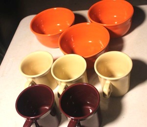 lot 365 image: Fiesta Dishes