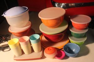 lot 344 image: Plastic Storage Containers, Some Are Tupperware