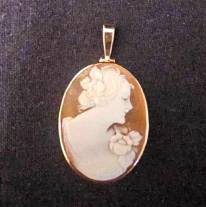lot 262 image: 14K Shell Cameo pendant
