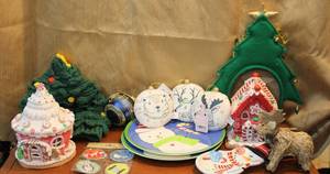 lot 104 image: Christmas lot