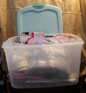lot 126 image: tote full of crafts see all pics