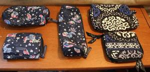 lot 138 image: Mix of Vera Bradley bags