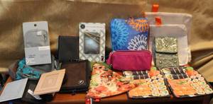 lot 144 image: Mixed lot of brands change purses and wallets