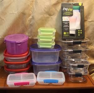 lot 148 image: Tupperware lot