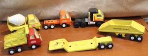 lot 155 image: Lot of Tonka metal toy trucks