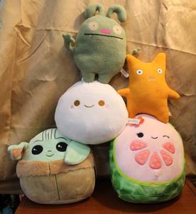 lot 166 image: Lot of plushies some squishmelos and other sea photo